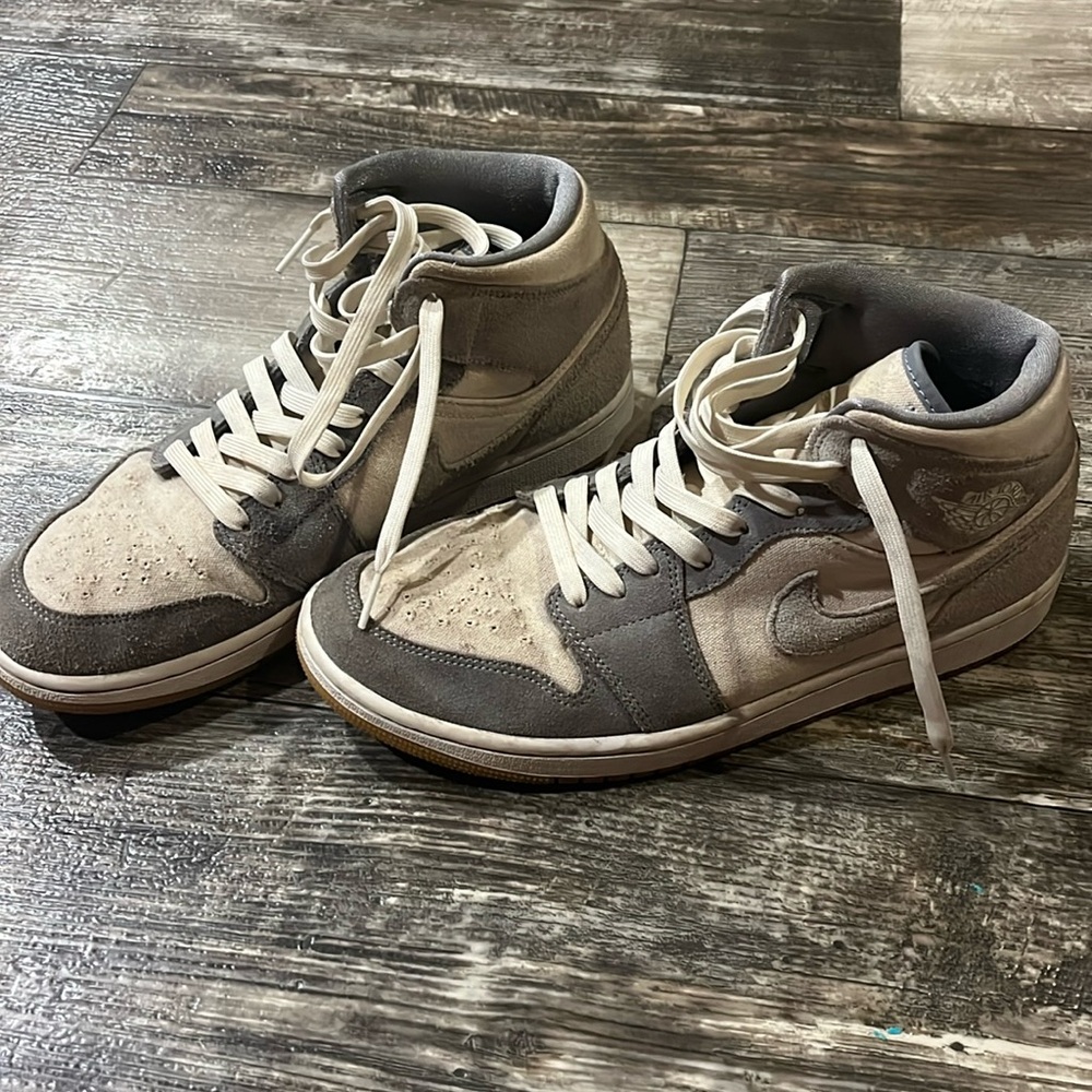 Air Jordan 1